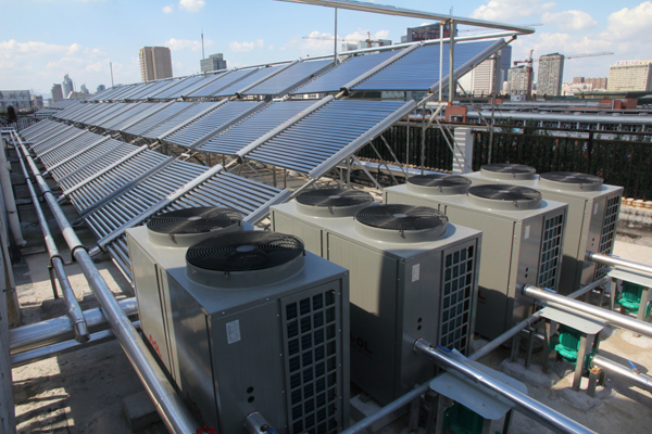 太陽能熱水器工程空氣能熱泵